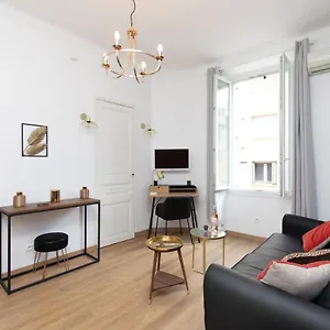 2 Apartment, Near The Sea And Local Market , Cannes France